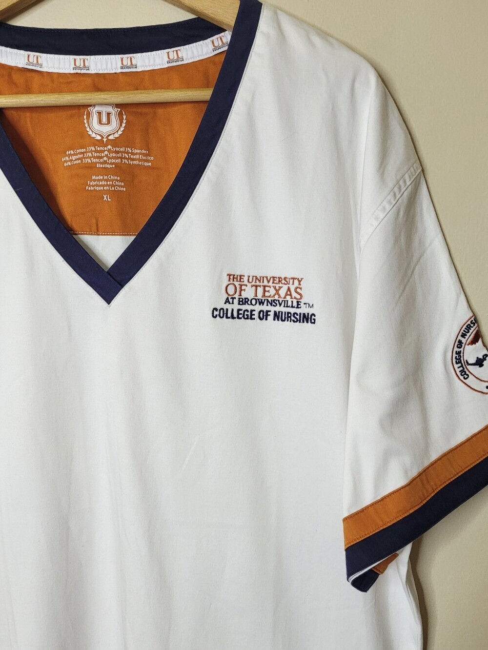 University Of Texas Brownsville College Of Nursing Scrub Top XL - Picture 3 of 8
